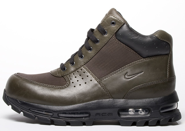 nike goadome green