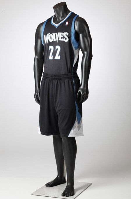 Wolves black sale jersey