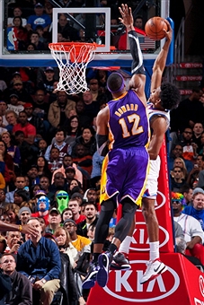 Nick Young Dunks on Dwight Howard (VIDEO) | SLAM