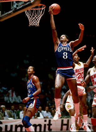 Milwaukee Bucks retire Marques Johnson's No. 8 jersey