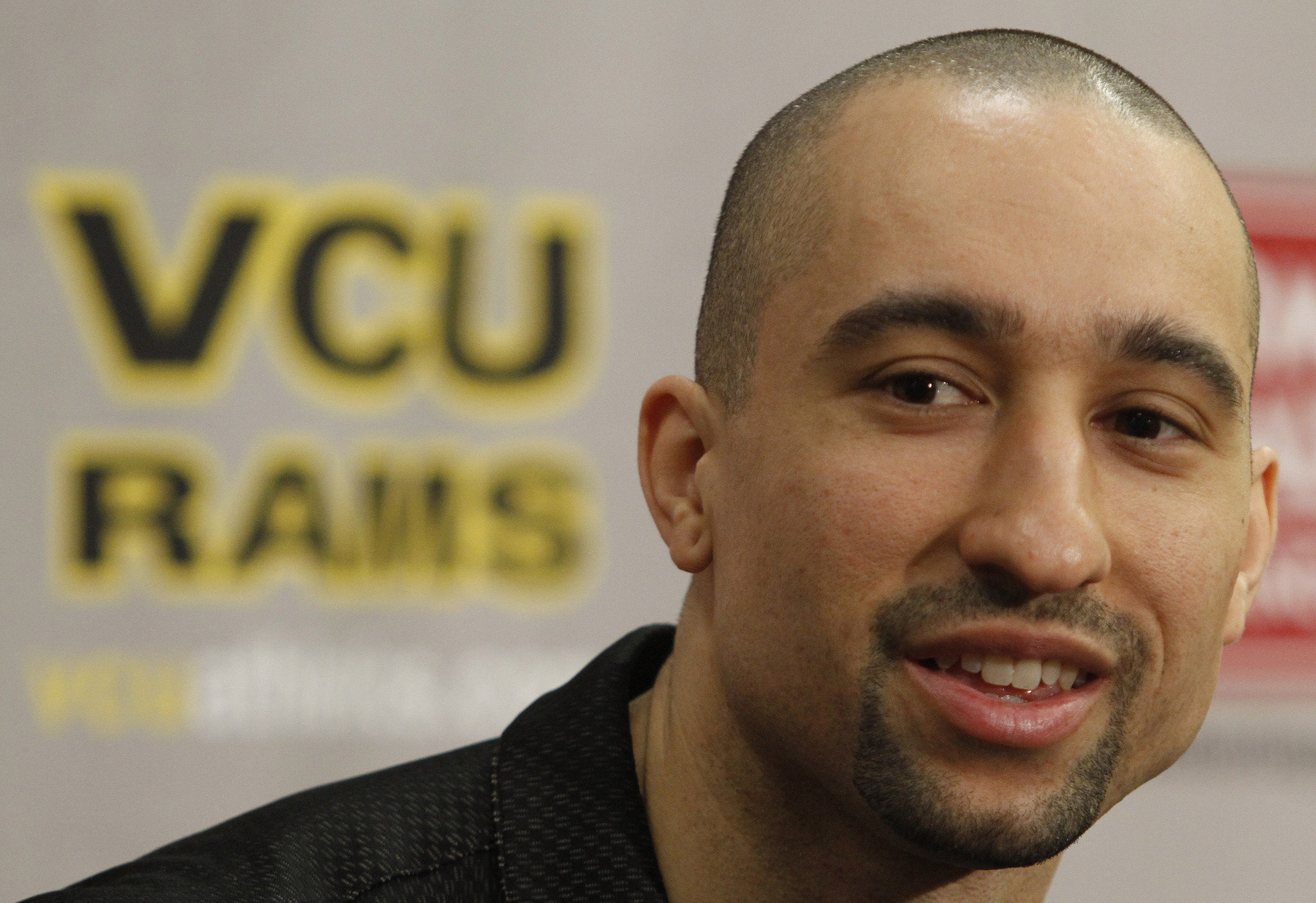 Report: Texas AD to Meet With VCU Coach Shaka Smart