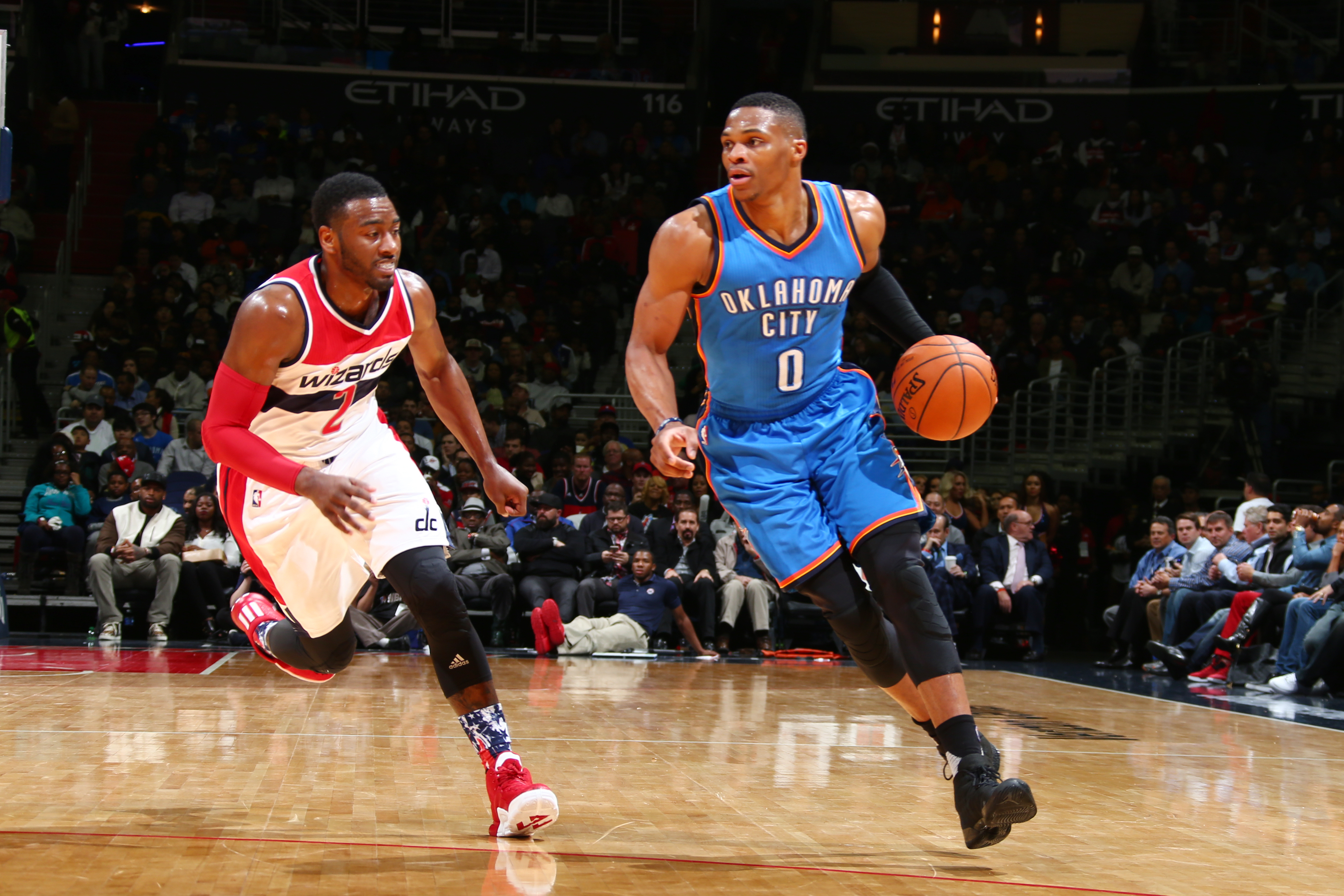 Вашингтон оклахома прогноз. Рассел Вестбрук Вашингтон. Russell Westbrook Wizards. Вестбрук в Вашингтон Уизардс. Уэстбрук антирекорд Вашингтон.