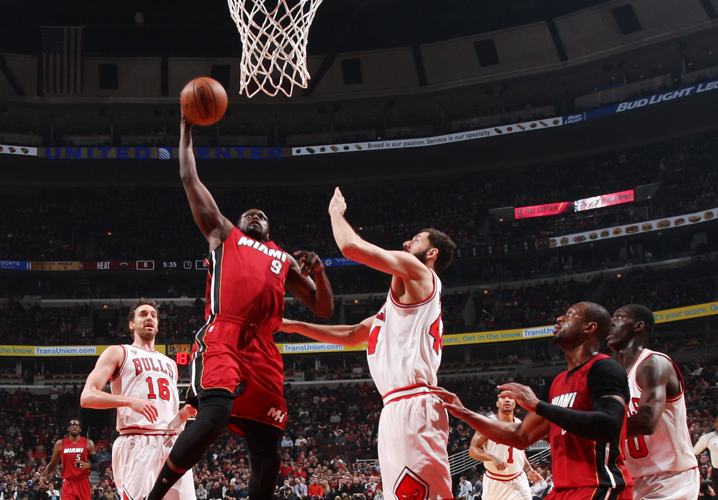 Watch: Luol Deng Throws Down Statement Dunk In Chicago