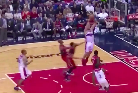 John Wall to Marcin Gortat