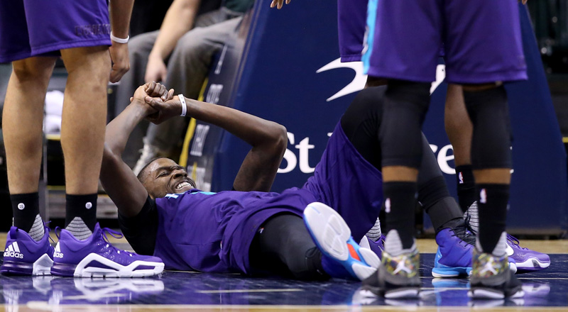 Michael Kidd-Gilchrist Re-Tears Labrum In Shoulder | SLAM