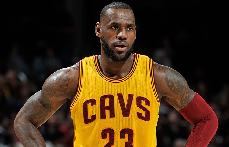 WATCH: LeBron James Passes Dominique Wilkins on All-Time Scoring List ...