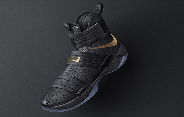 zoom lebron soldier 10