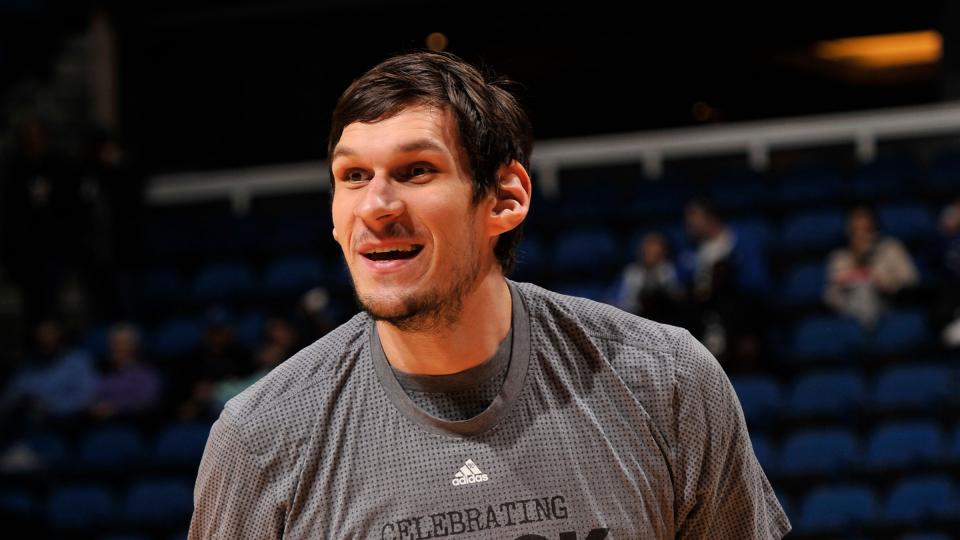 Spurs fan favorite Boban Marjanovic signs with Pistons