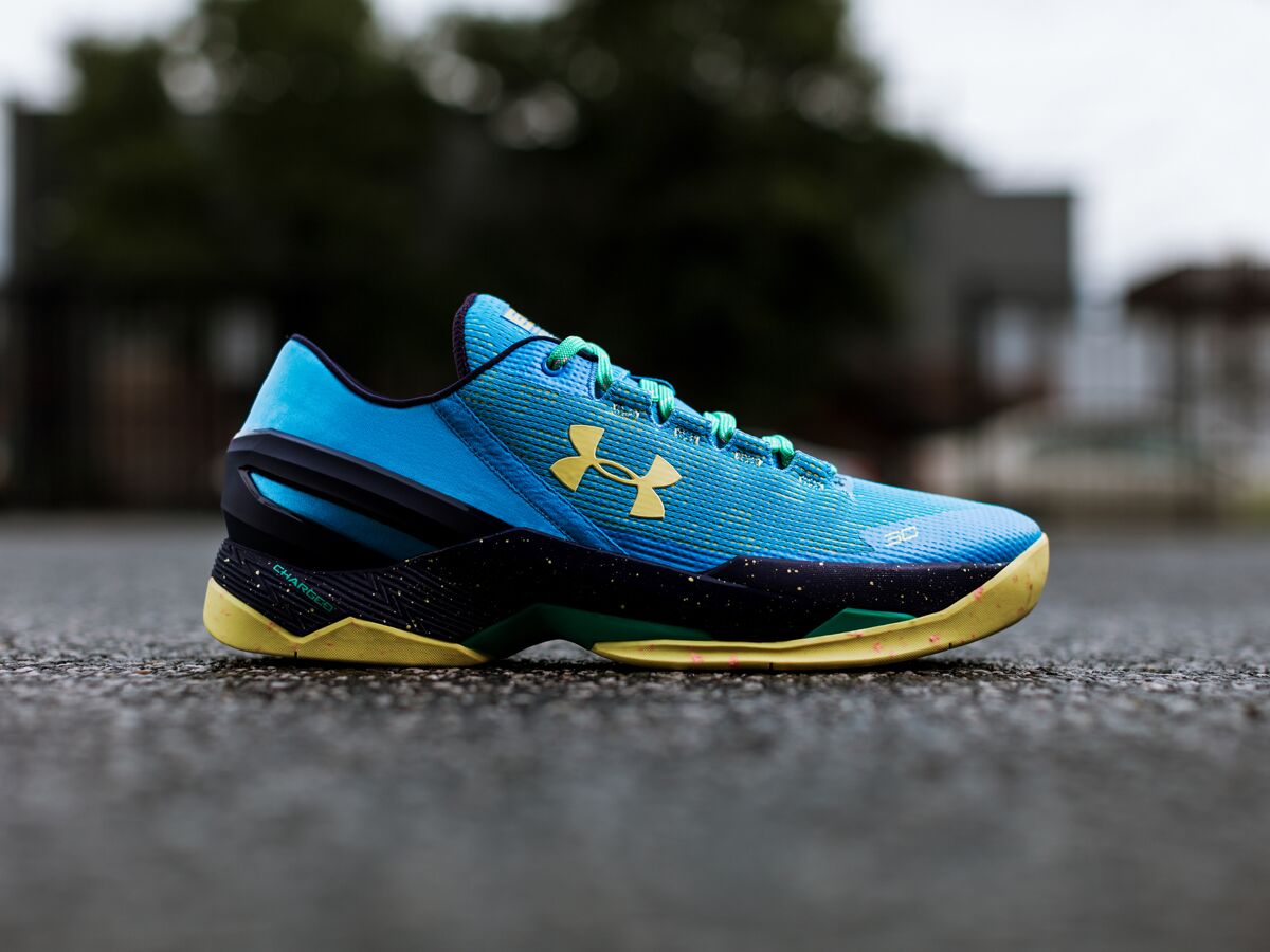 curry 2 low blue and yellow