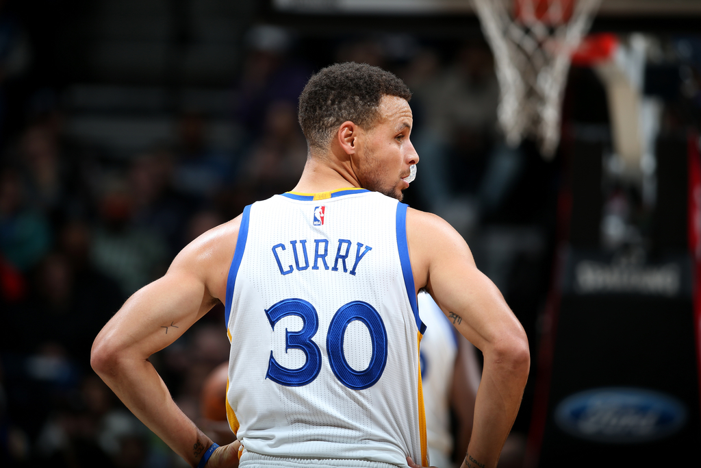 curry back of jersey