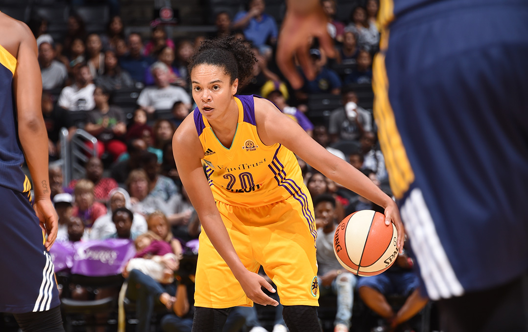 WNBA news: Los Angeles Sparks sign Kristi Toliver