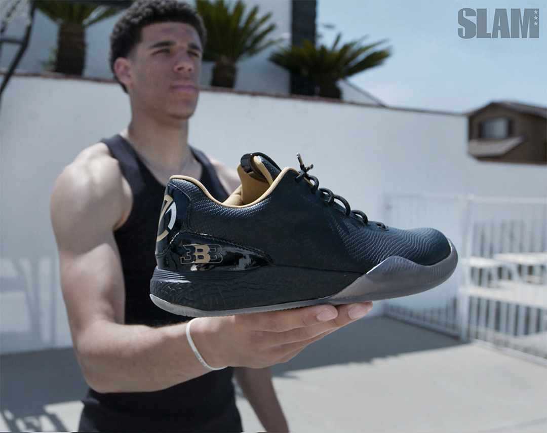 Lonzo Ball's Shot May Be Affected by Basketball Brand, Theory Says