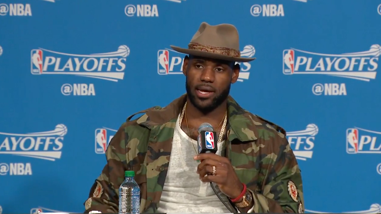 is lebron james ambidextrous