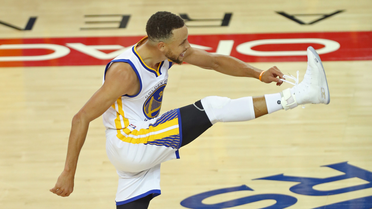 Watch Stephen Curry Celebrates Three Pointer In Game 1