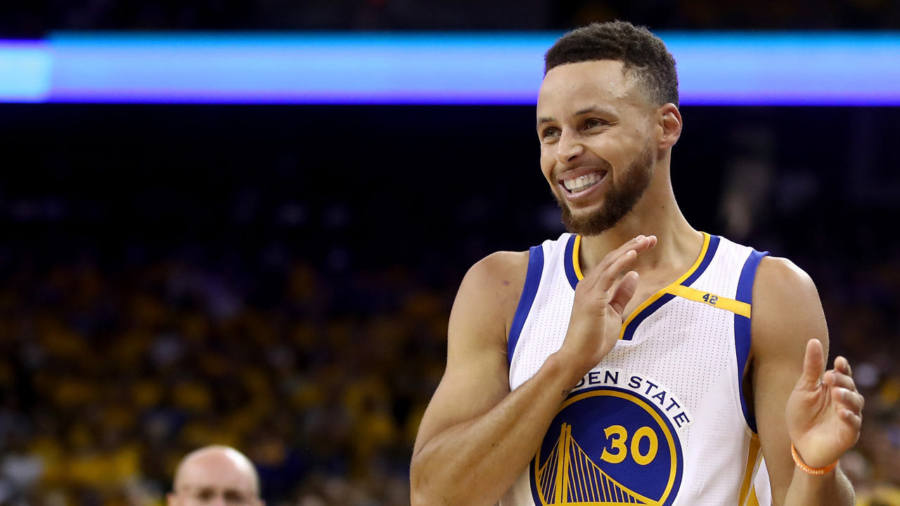 Stephen Curry Agrees To 5-Year, $201 Million Deal with Warriors