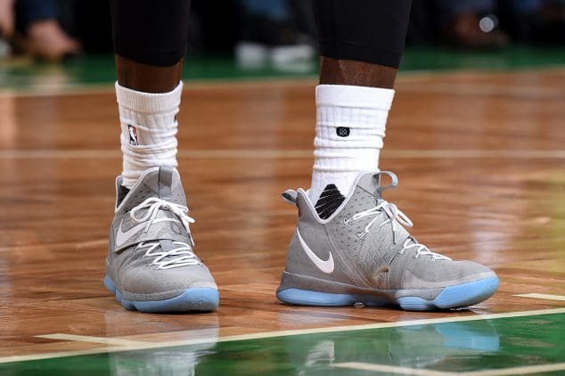 lebron 14 air mag