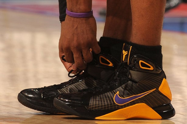 kobe bryant hyperdunk shoes