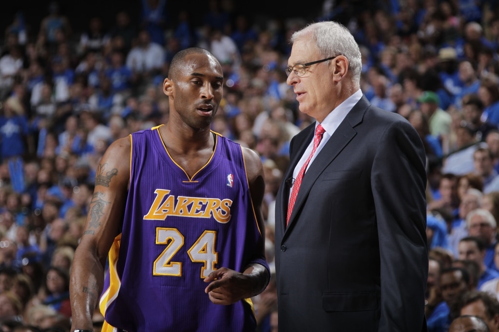 Phil Jackson to miss Kobe Bryant's Lakers jersey retirement