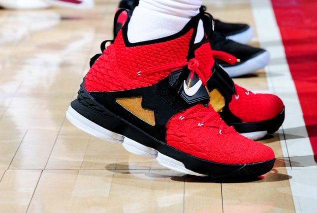 lebron primetime shoes