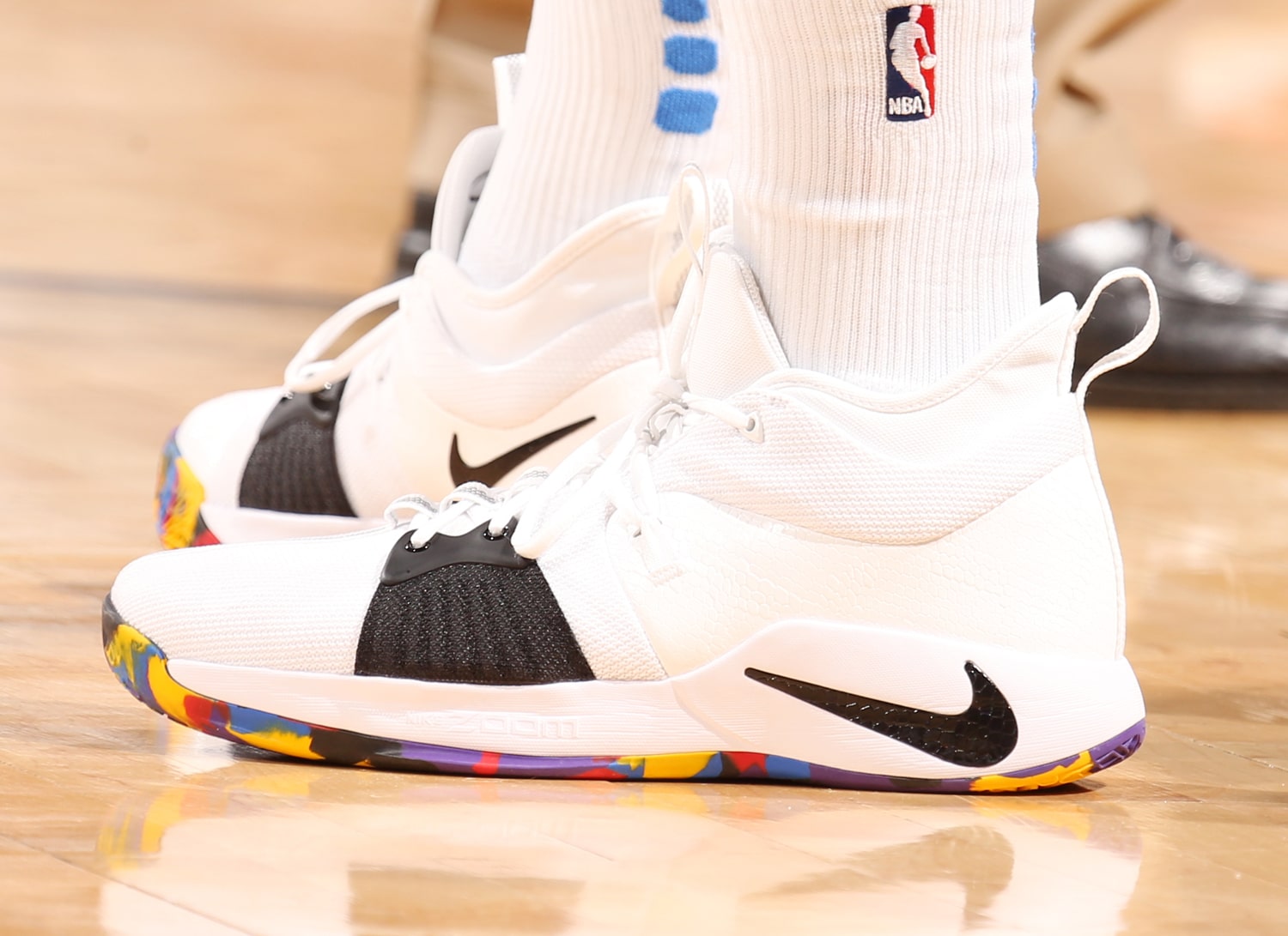 paul george march madness shoes Kevin 