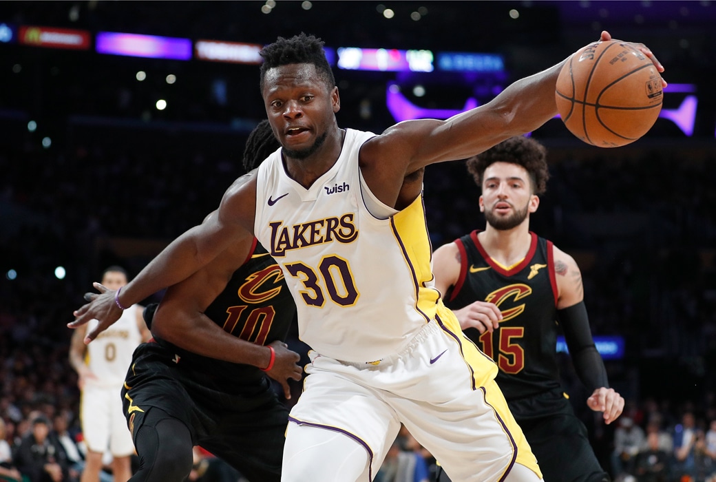 Luke Walton Calls Julius Randle Best One-on-One Defender in NBA