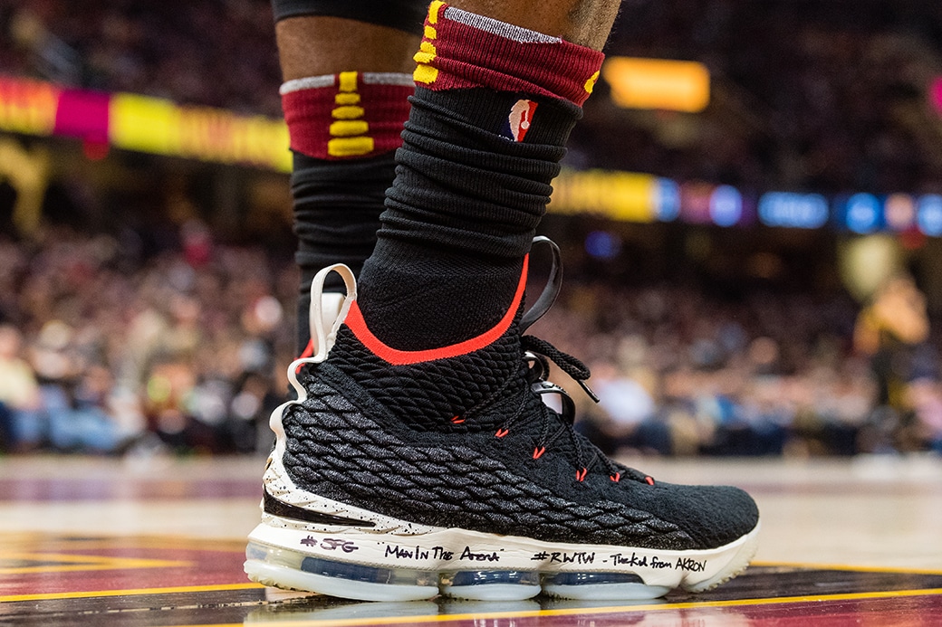 lebron 15 crimson