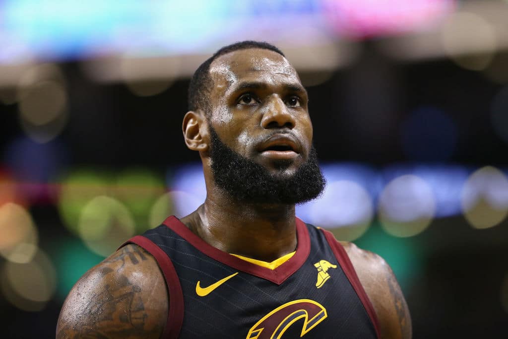 Isiah Thomas Lebron James Is A Much Better Basketball Than Michael Jordan Isiah Thomas Lebron James Is A Much Better Basketball Than Michael Jordan