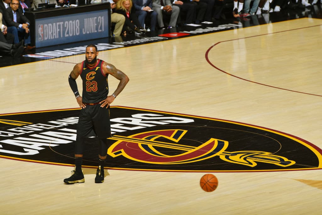 Jordan Clarkson explains differences between Kobe Bryant's, LeBron James'  leadership