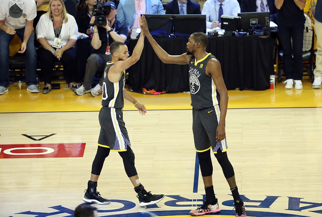 curry threes shoes