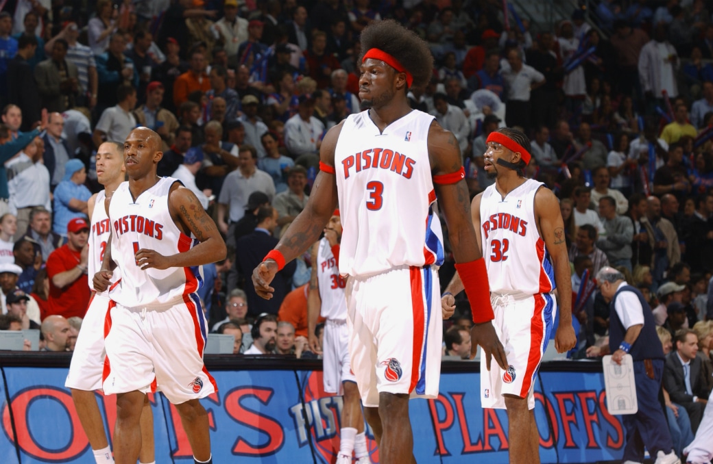 Emotional Ben Wallace Watches His Jersey Retired In Front Of Sellout Crowd  - CBS Detroit