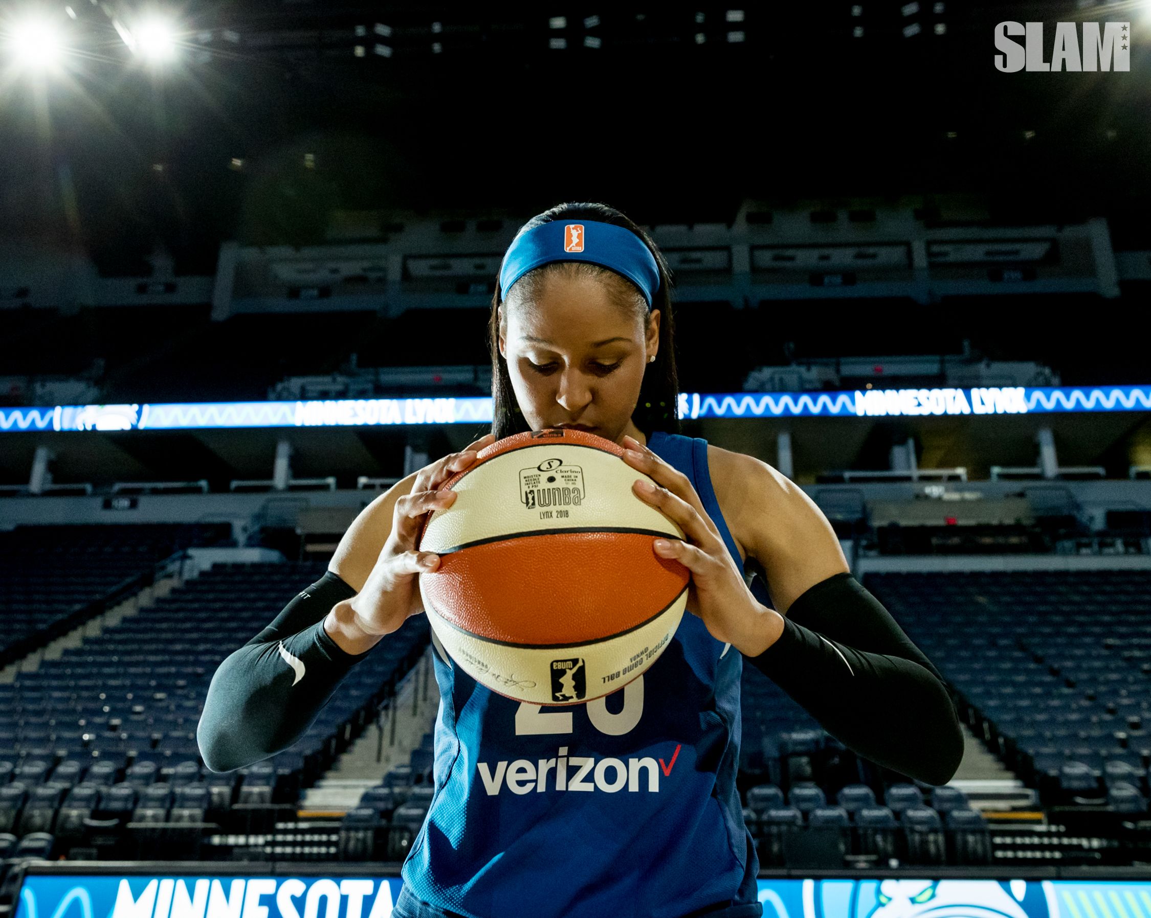 Maya moore dunk online