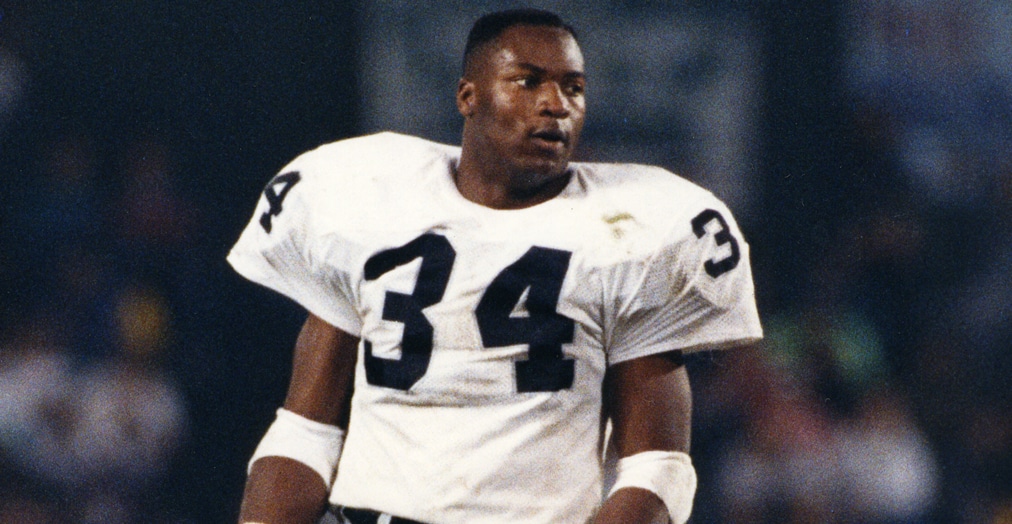 Bo Jackson Returns to Big-League Advertising to Star in Sprint's Super Bowl  Spot