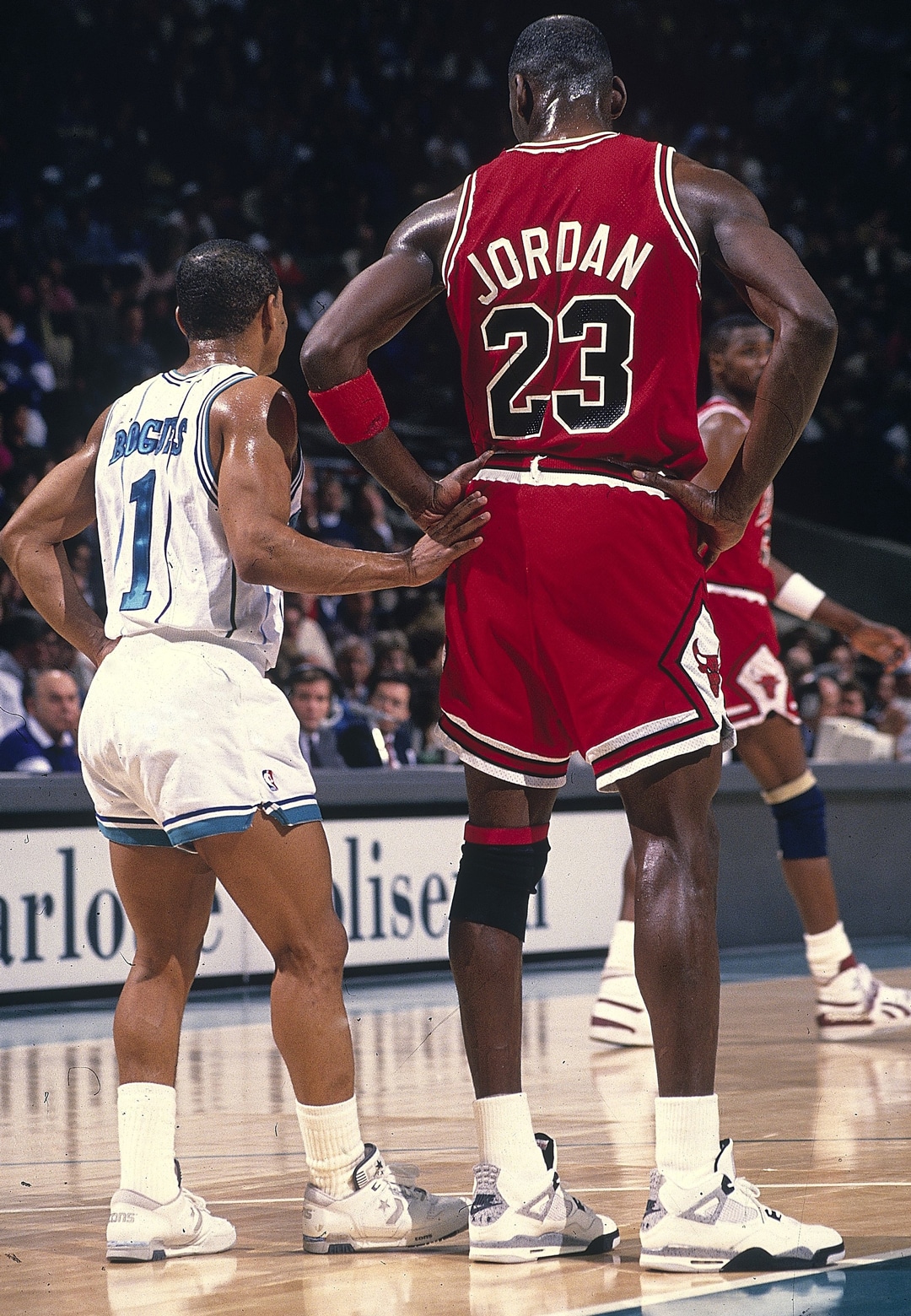 A look at Hornets uniforms and its rich history