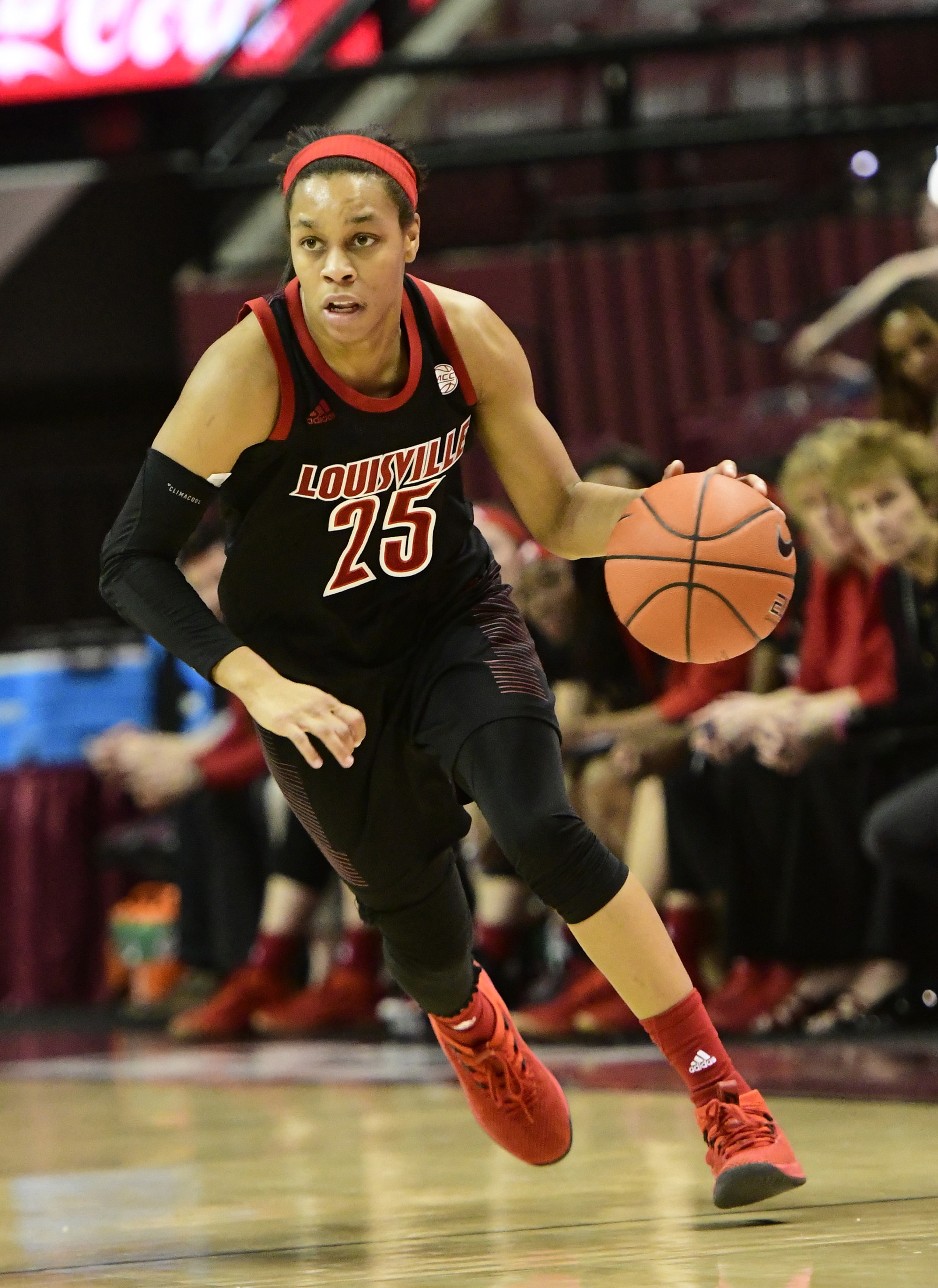 asia durr 47 points louisville