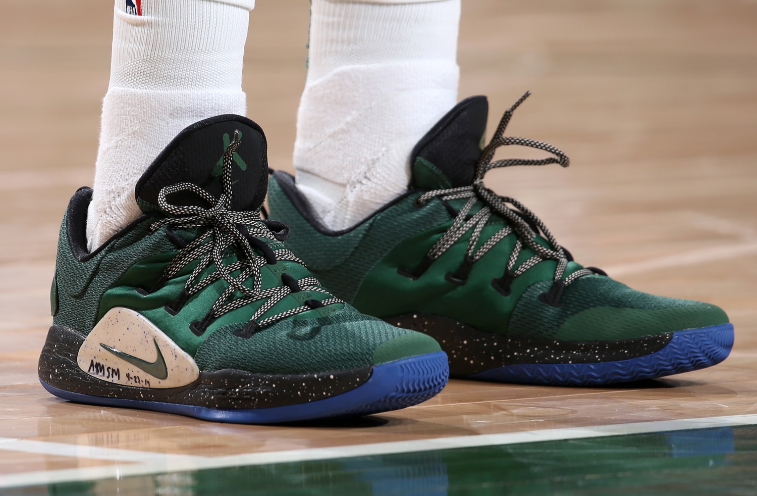 kyrie 5 kobe collab
