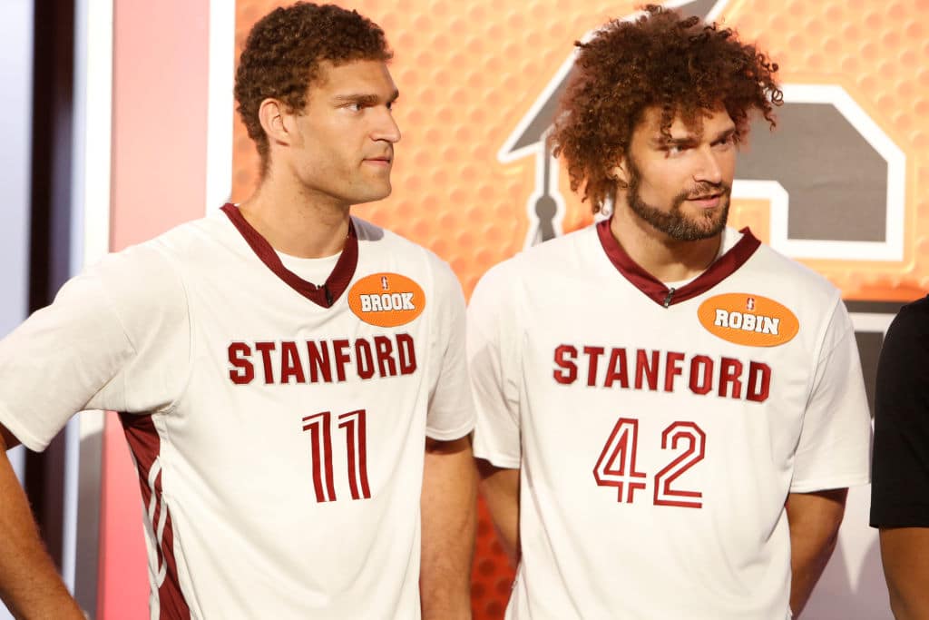 Robin Lopez Agrees To Sign With Bucks, Join Twin Brother Brook Lopez