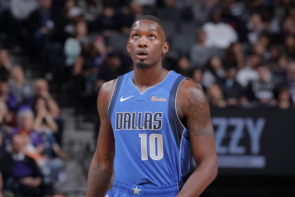 Dorian FinneySmith Agrees To ThreeYear Deal With Dallas Mavs