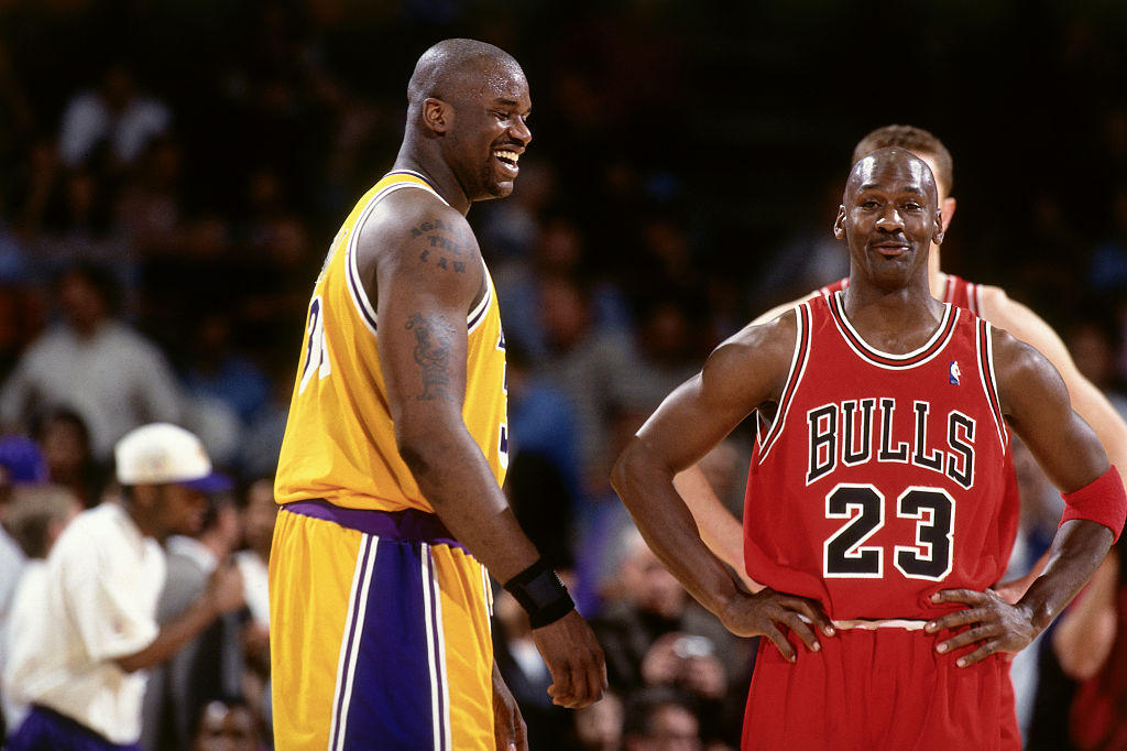Luc Longley, Michael Jordan, and Toni Kukoc of the Chicago Bulls talk  News Photo - Getty Images
