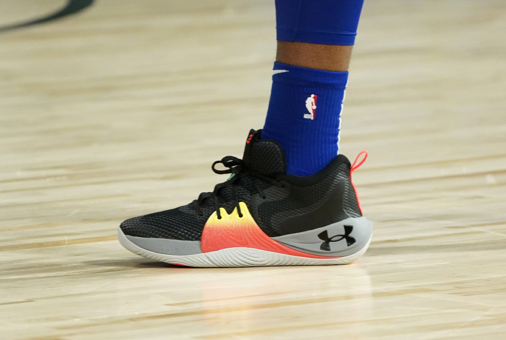 Joel embiid hot sale 1 shoes