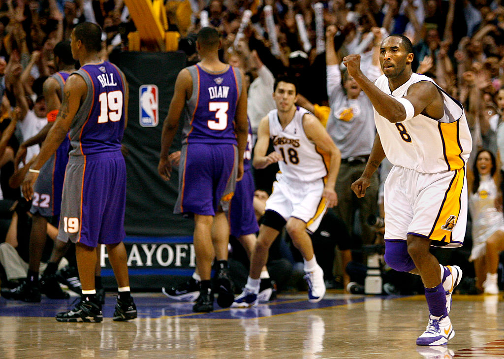 Kobe Bryant Amazing Buzzer Beater 