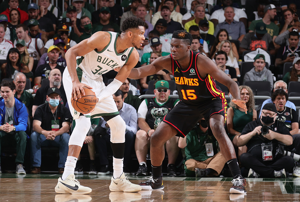 Post Up: Bucks Dominate the Hawks In Game 2 and Even the Series - The Basketball Manual