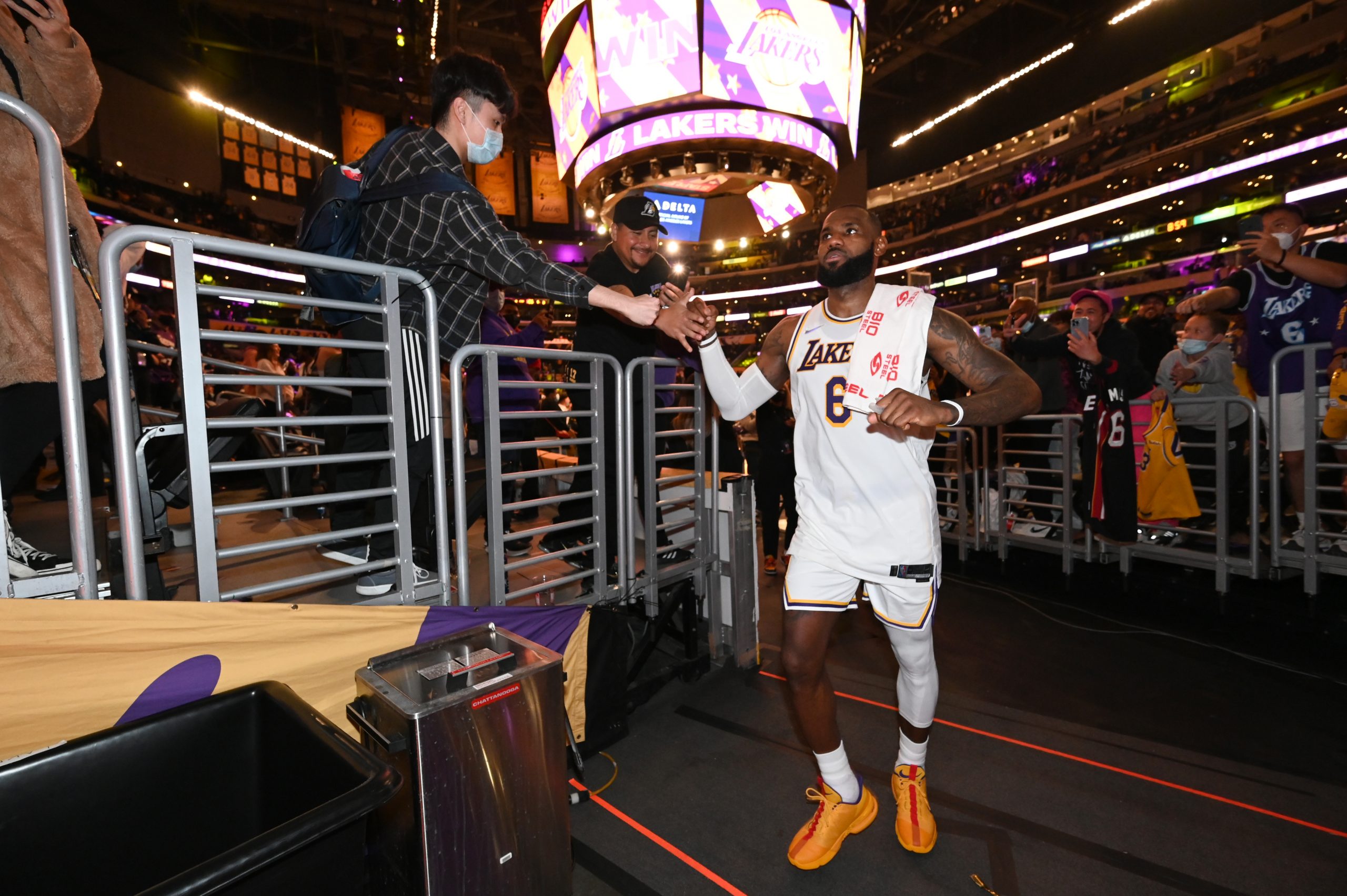 LeBron James Out After Entering Health and Safety Protocols