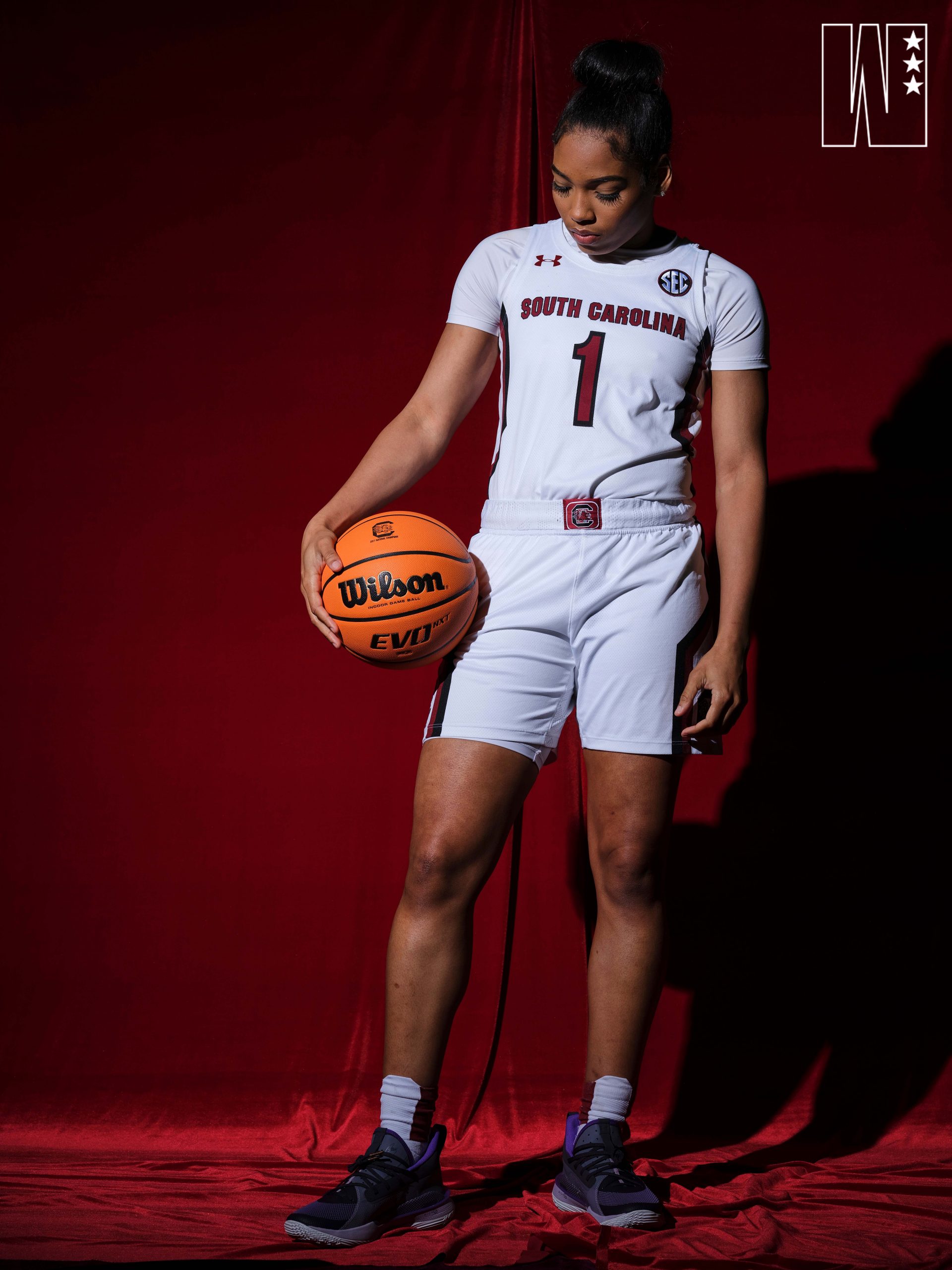 Dawn Staley and Zia Cooke share a moment after her rookie debut with t