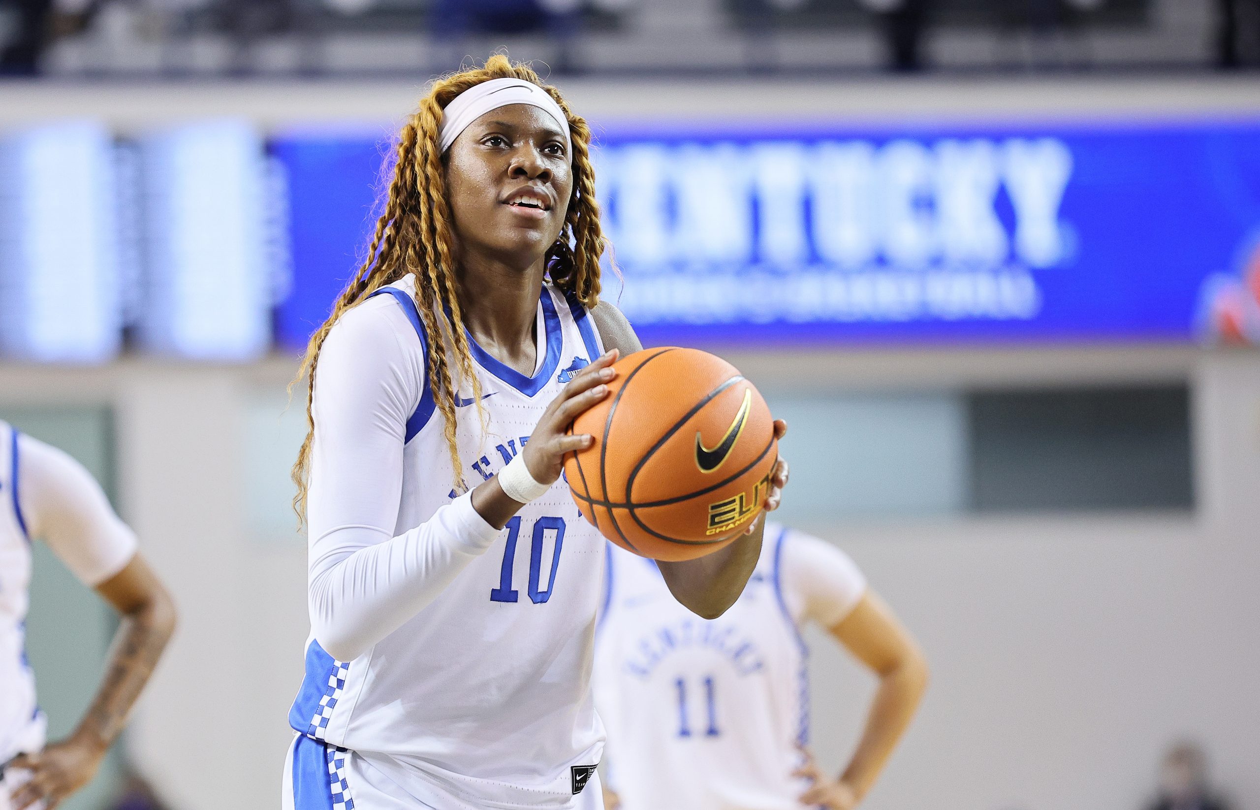 W.N.B.A. Draft: Kentucky's Rhyne Howard Goes No. 1 to Dream - The New York  Times