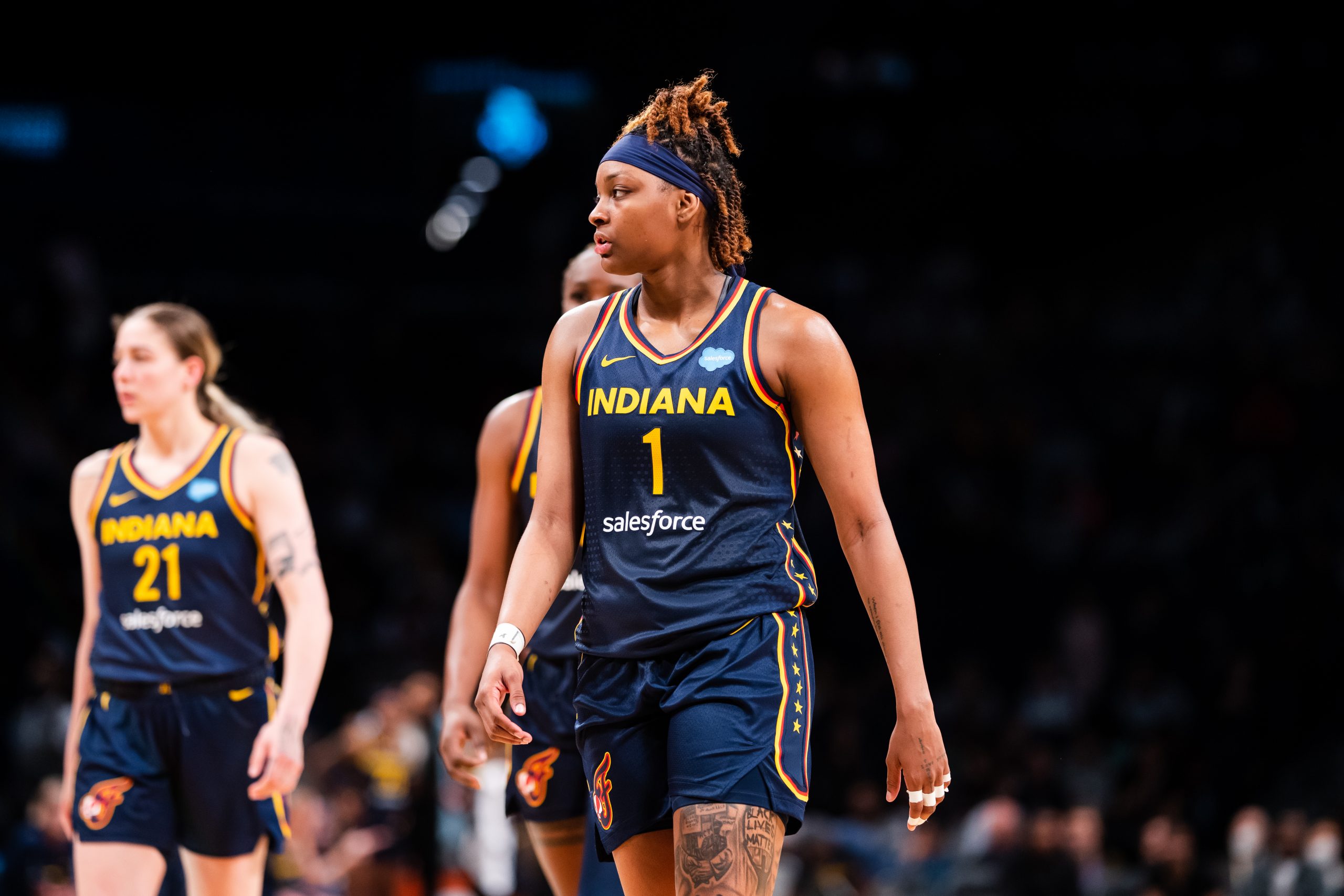 NaLyssa Smith Leaves Game Against Atlanta With Right Ankle Injury WSLAM