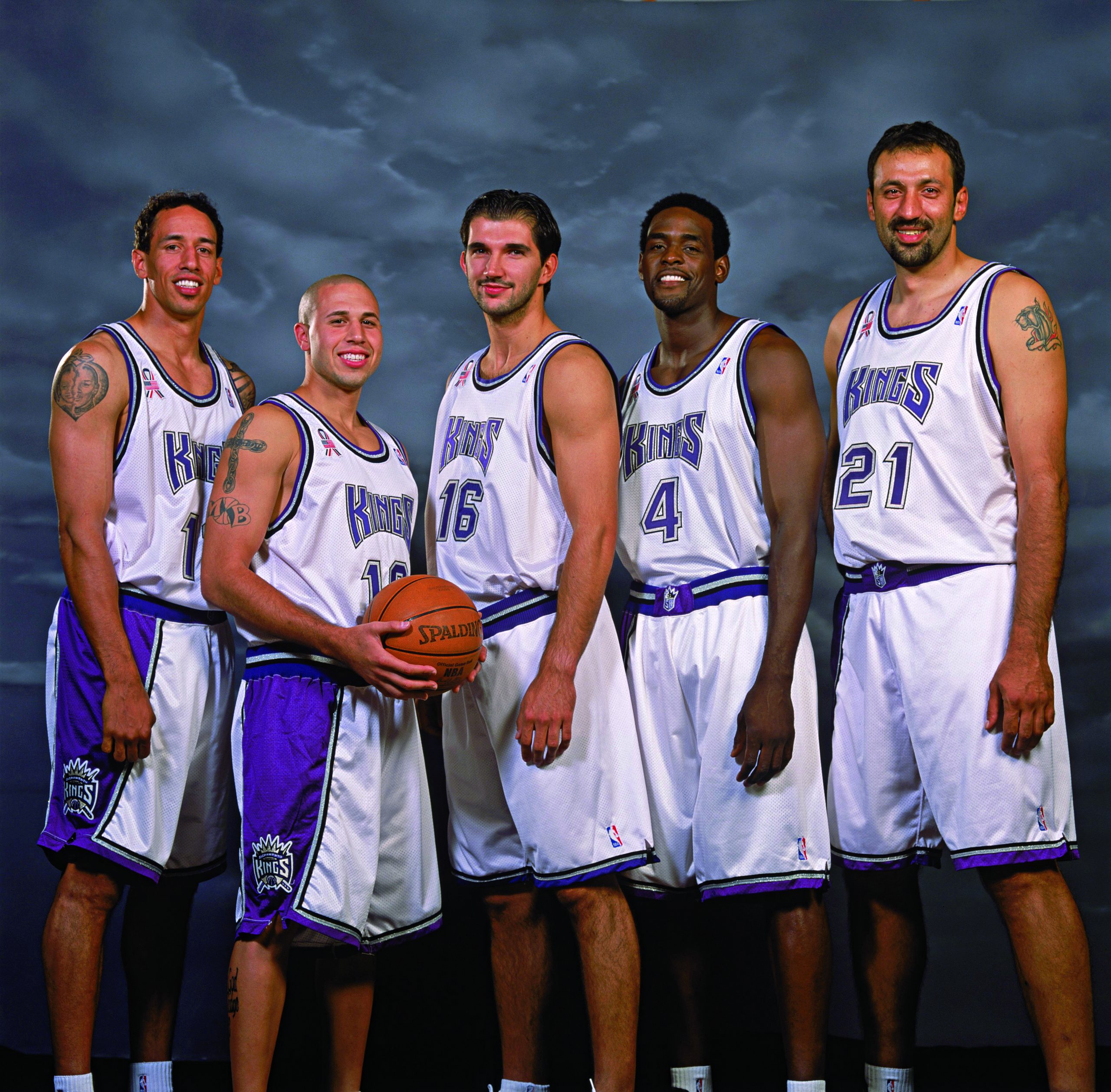 OC] The Greatest Show on Court: A Look at the 2001-02 Sacramento Kings :  r/nba