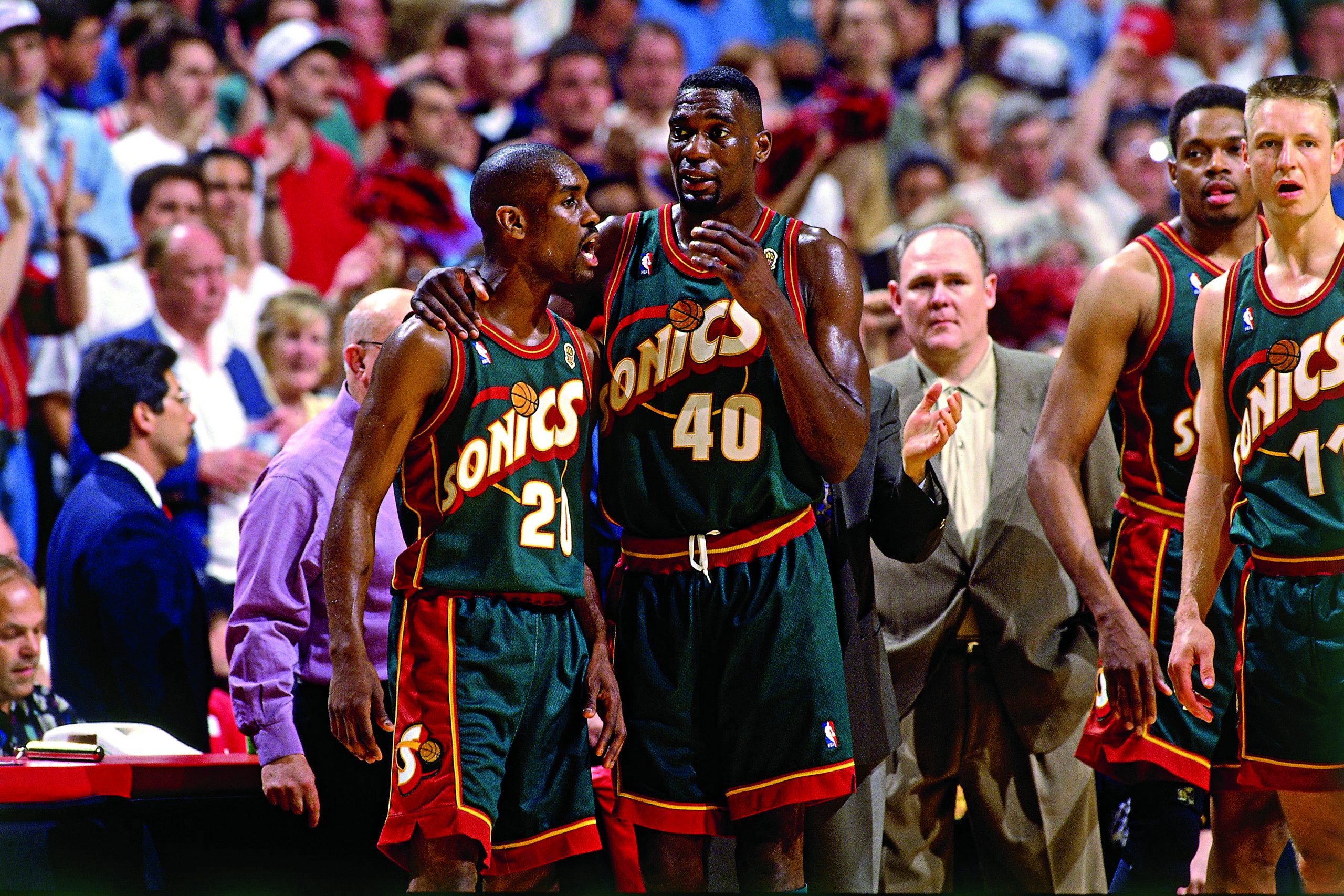 Shawn Kemp of the Western Cenference All-Stars goes for a dunk News  Photo - Getty Images