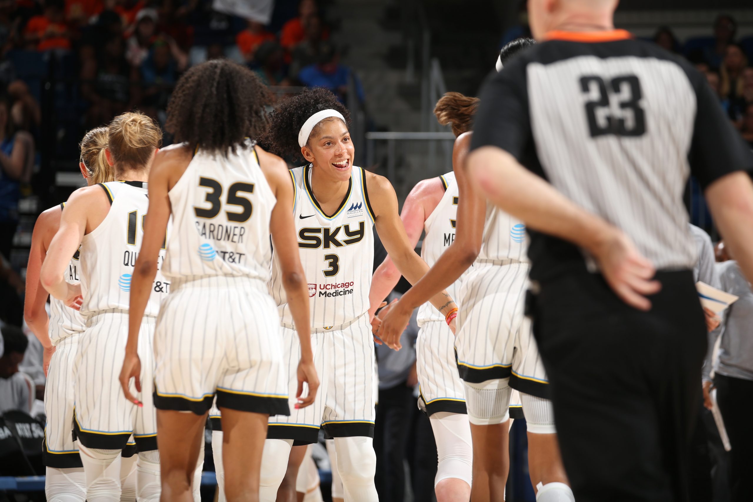 Chicago Sky First to Clinch 2022 Playoff Spot