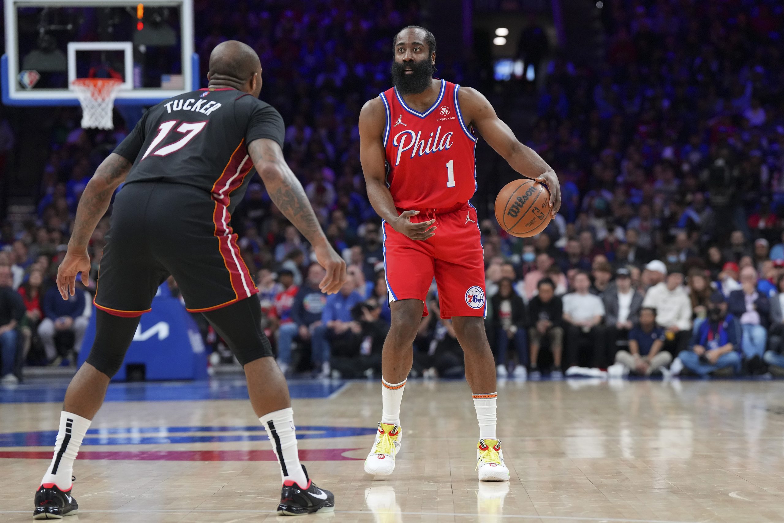 Harden, 76ers make it official on 2-year, $68 million deal
