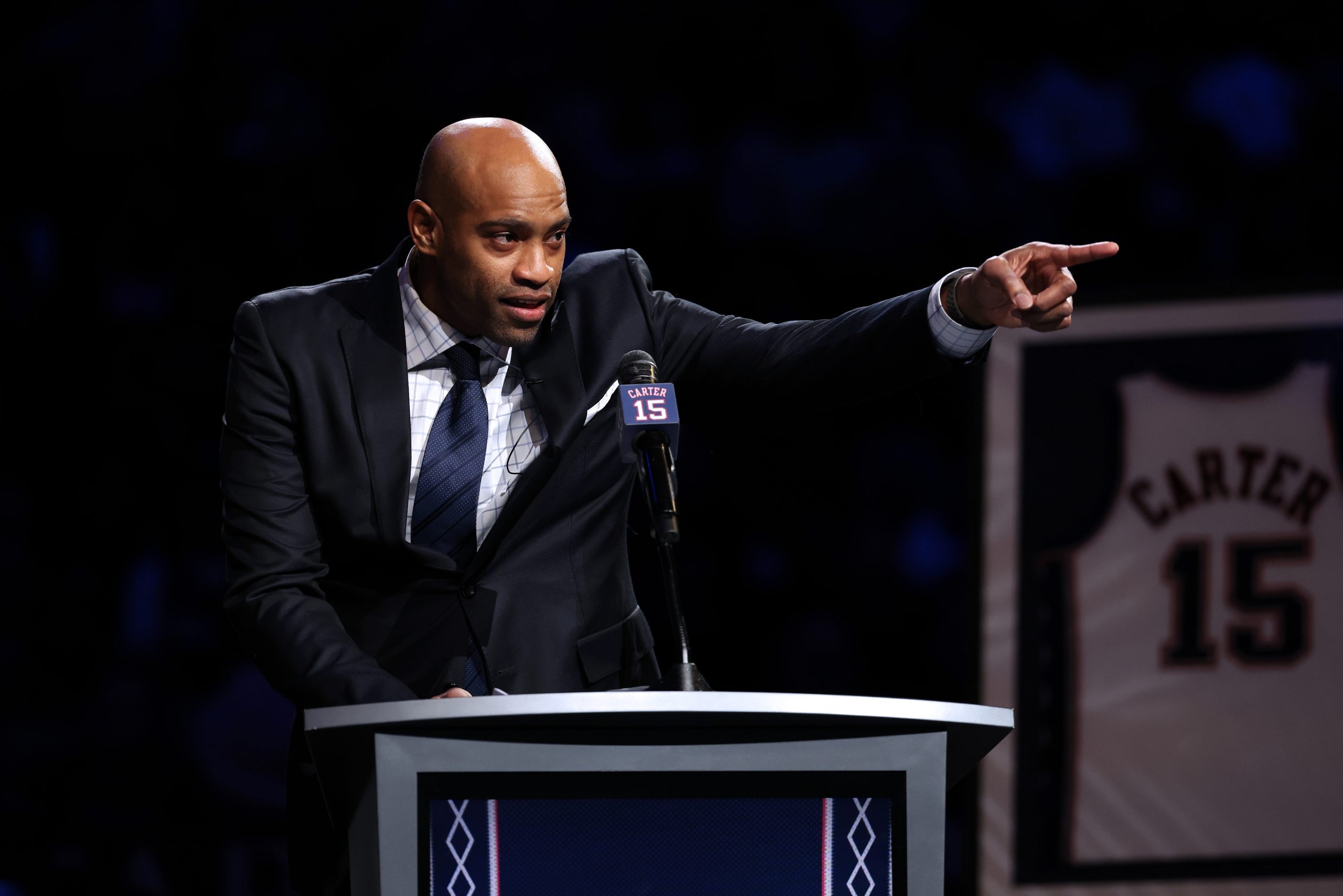 Vince Carter Gets His No. 15 Jersey Retired in Brooklyn